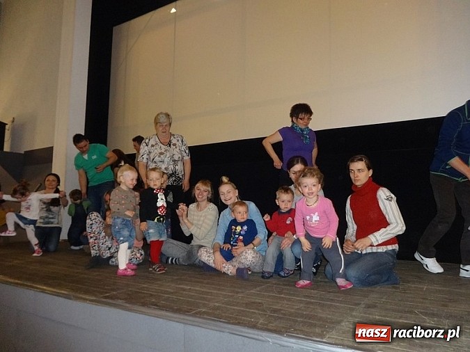 Zdjęcie w galerii na portalu naszraciborz.pl: Piękna wiosna w Fiku-miku wiadomości z regionu