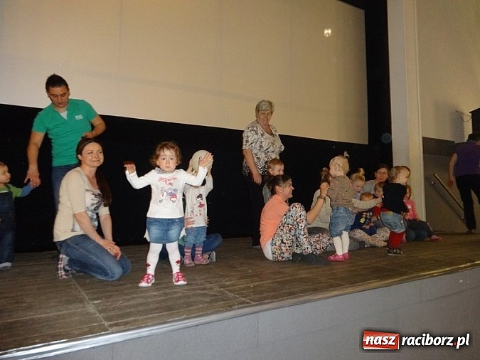 Zdjęcie w galerii na portalu naszraciborz.pl: Piękna wiosna w Fiku-miku wiadomości z regionu