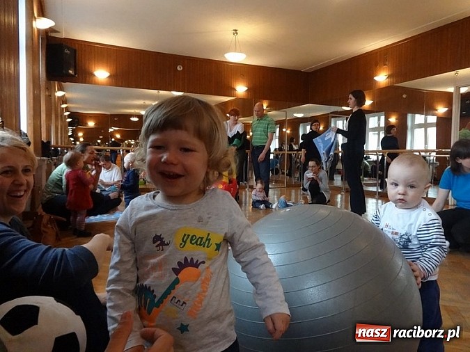 Zdjęcie w galerii na portalu naszraciborz.pl: Piękna wiosna w Fiku-miku wiadomości z regionu