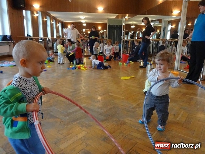 Zdjęcie w galerii na portalu naszraciborz.pl: Piękna wiosna w Fiku-miku wiadomości z regionu