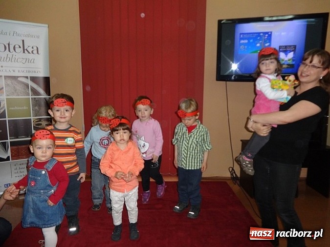 Zdjęcie w galerii na portalu naszraciborz.pl: Piękna wiosna w Fiku-miku wiadomości z regionu