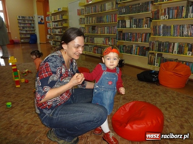 Zdjęcie w galerii na portalu naszraciborz.pl: Piękna wiosna w Fiku-miku wiadomości z regionu