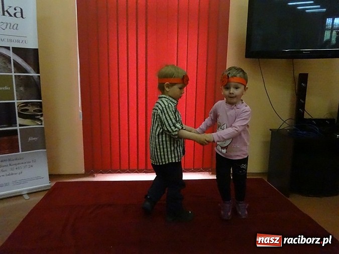 Zdjęcie w galerii na portalu naszraciborz.pl: Piękna wiosna w Fiku-miku wiadomości z regionu