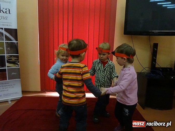 Zdjęcie w galerii na portalu naszraciborz.pl: Piękna wiosna w Fiku-miku wiadomości z regionu