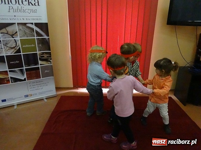 Zdjęcie w galerii na portalu naszraciborz.pl: Piękna wiosna w Fiku-miku wiadomości z regionu