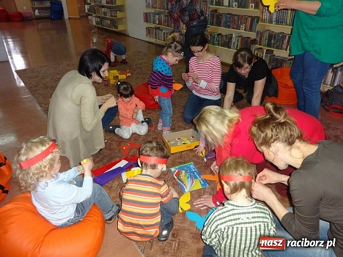 Zdjęcie w galerii na portalu naszraciborz.pl: Piękna wiosna w Fiku-miku wiadomości z regionu