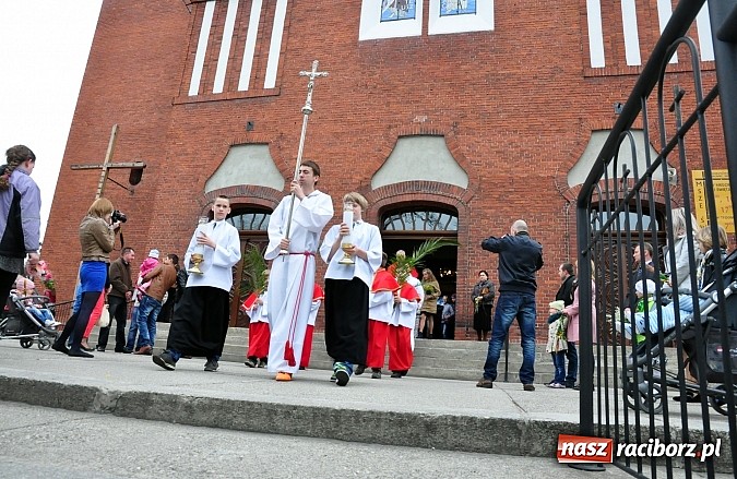 Zdjęcie w galerii na portalu naszraciborz.pl: Dziś Niedziela Palmowa. W Kościele katolickim początek Wielkiego Tygodnia wiadomości z regionu
