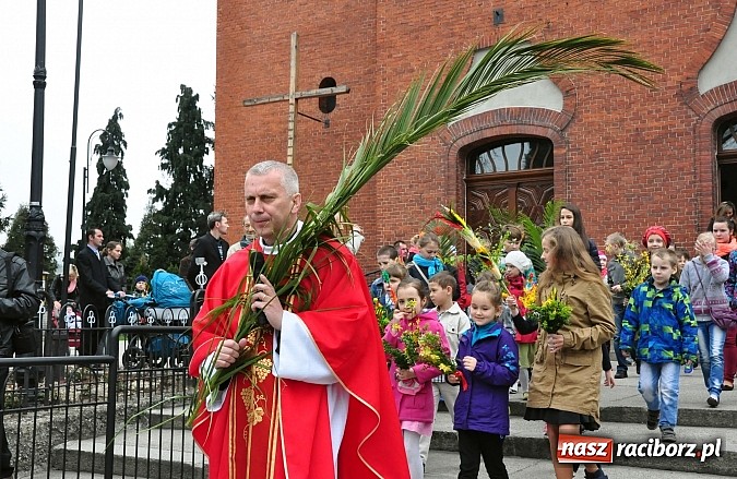 Zdjęcie w galerii na portalu naszraciborz.pl: Dziś Niedziela Palmowa. W Kościele katolickim początek Wielkiego Tygodnia wiadomości z regionu