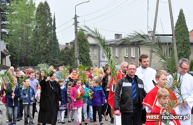 Zdjęcie w galerii na portalu naszraciborz.pl: Dziś Niedziela Palmowa. W Kościele katolickim początek Wielkiego Tygodnia wiadomości z regionu