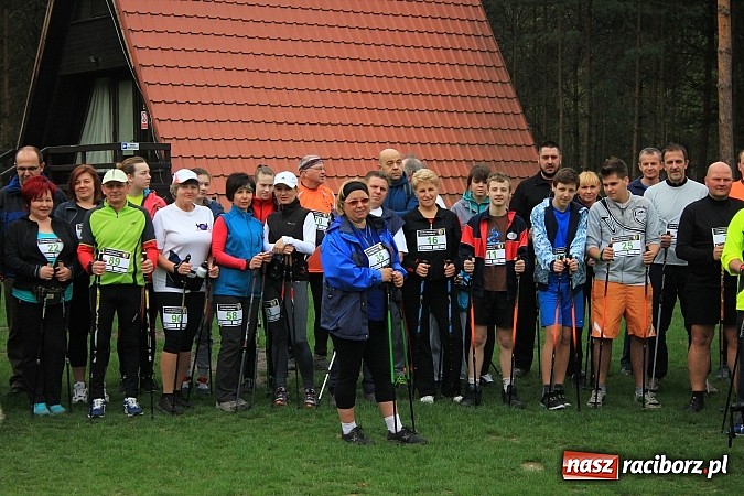 Zdjęcie w galerii na portalu naszraciborz.pl: 90 zawodników ruszyło w drogę z kijkami. Marsz Nordic Walking wokół Leśnej Polany wiadomości z regionu
