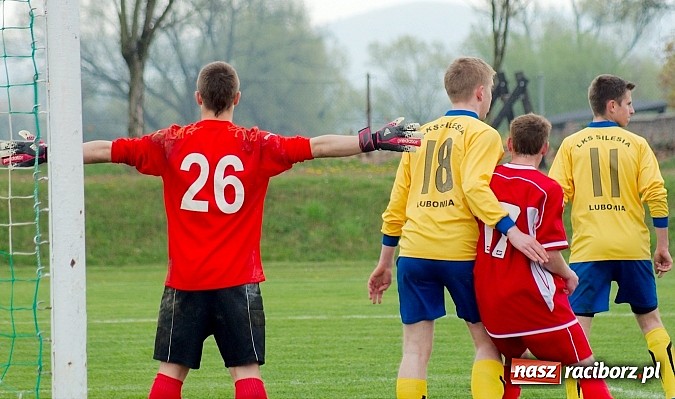 Zdjęcie w galerii na portalu naszraciborz.pl: Rafako-Lubomia: Bez bramek przy Łąkowej wiadomości z regionu
