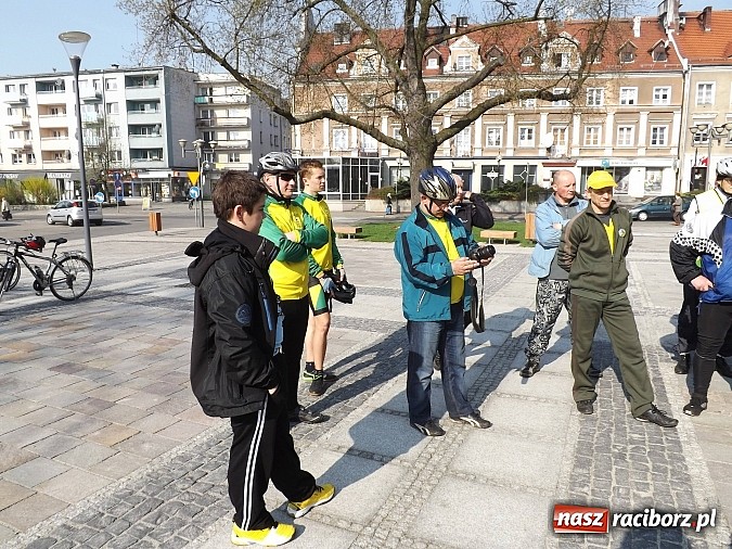 Zdjęcie w galerii na portalu naszraciborz.pl: Akcja PTTK - przewodnik czeka wiadomości z regionu
