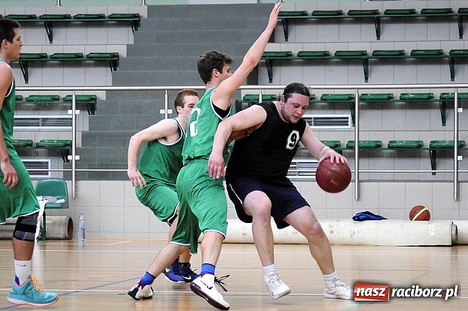 Zdjęcie w galerii na portalu naszraciborz.pl: Koszyk&oacute;wka. Dywyta mistrzem amatorki wiadomości z regionu