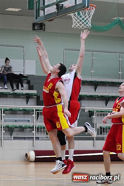 Zdjęcie w galerii na portalu naszraciborz.pl: Koszyk&oacute;wka. Dywyta mistrzem amatorki wiadomości z regionu