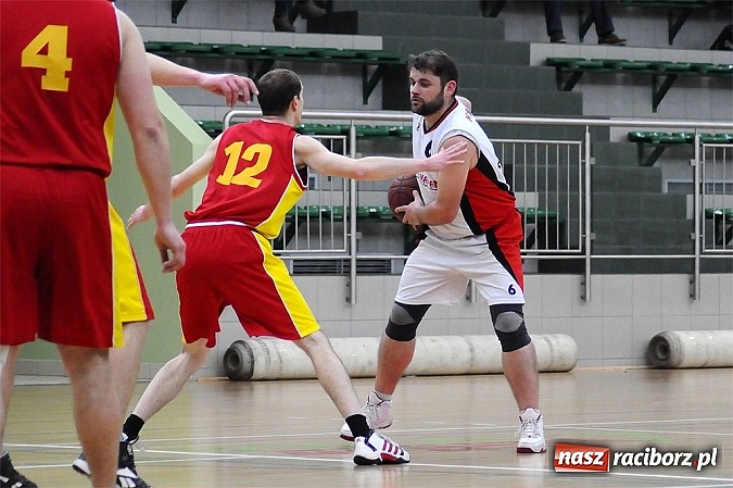 Zdjęcie w galerii na portalu naszraciborz.pl: Koszyk&oacute;wka. Dywyta mistrzem amatorki wiadomości z regionu