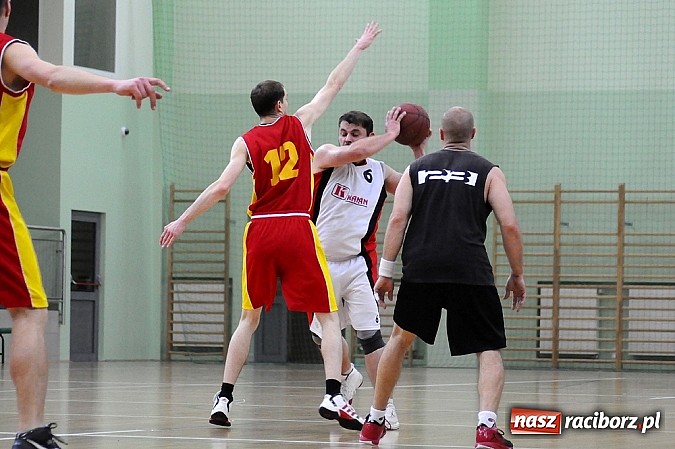 Zdjęcie w galerii na portalu naszraciborz.pl: Koszyk&oacute;wka. Dywyta mistrzem amatorki wiadomości z regionu