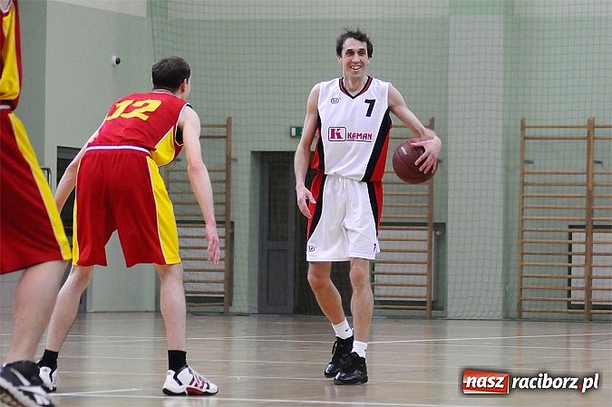 Zdjęcie w galerii na portalu naszraciborz.pl: Koszyk&oacute;wka. Dywyta mistrzem amatorki wiadomości z regionu