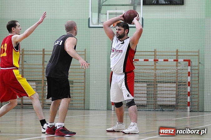 Zdjęcie w galerii na portalu naszraciborz.pl: Koszyk&oacute;wka. Dywyta mistrzem amatorki wiadomości z regionu