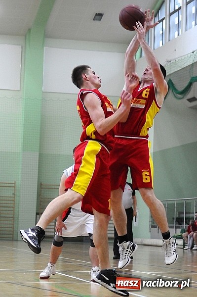 Zdjęcie w galerii na portalu naszraciborz.pl: Koszyk&oacute;wka. Dywyta mistrzem amatorki wiadomości z regionu