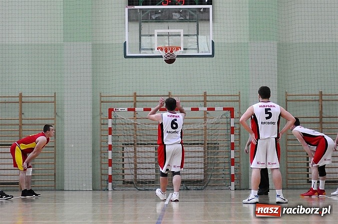 Zdjęcie w galerii na portalu naszraciborz.pl: Koszyk&oacute;wka. Dywyta mistrzem amatorki wiadomości z regionu