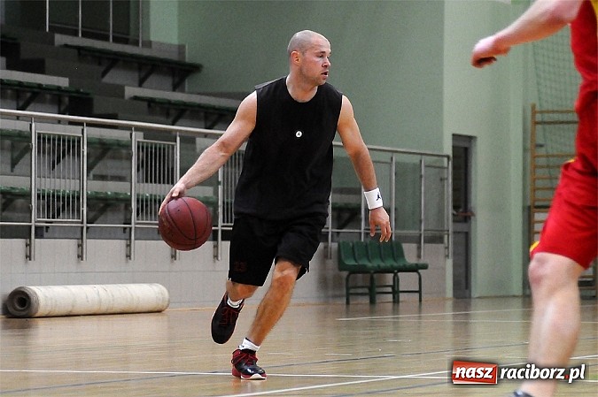 Zdjęcie w galerii na portalu naszraciborz.pl: Koszyk&oacute;wka. Dywyta mistrzem amatorki wiadomości z regionu