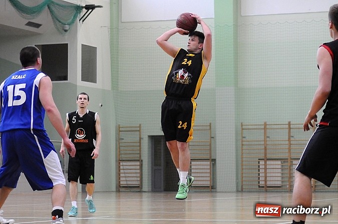 Zdjęcie w galerii na portalu naszraciborz.pl: Koszyk&oacute;wka. Dywyta mistrzem amatorki wiadomości z regionu
