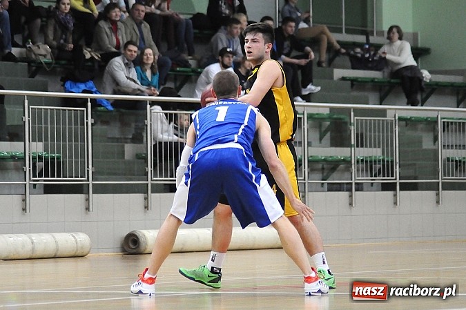 Zdjęcie w galerii na portalu naszraciborz.pl: Koszyk&oacute;wka. Dywyta mistrzem amatorki wiadomości z regionu