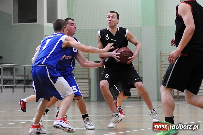 Zdjęcie w galerii na portalu naszraciborz.pl: Koszyk&oacute;wka. Dywyta mistrzem amatorki wiadomości z regionu