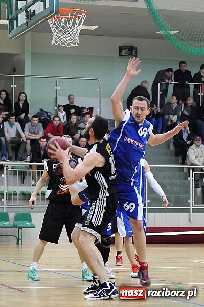 Zdjęcie w galerii na portalu naszraciborz.pl: Koszyk&oacute;wka. Dywyta mistrzem amatorki wiadomości z regionu