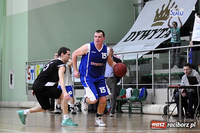 Zdjęcie w galerii na portalu naszraciborz.pl: Koszyk&oacute;wka. Dywyta mistrzem amatorki wiadomości z regionu