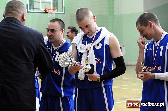Zdjęcie w galerii na portalu naszraciborz.pl: Koszyk&oacute;wka. Dywyta mistrzem amatorki wiadomości z regionu