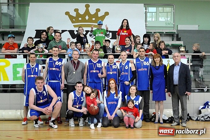 Zdjęcie w galerii na portalu naszraciborz.pl: Koszyk&oacute;wka. Dywyta mistrzem amatorki wiadomości z regionu