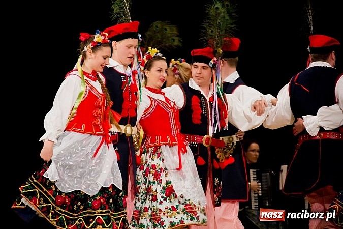 Zdjęcie w galerii na portalu naszraciborz.pl: Źródło zebrało 7,5 tys. zł dla chorej Mai wiadomości z regionu