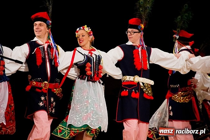 Zdjęcie w galerii na portalu naszraciborz.pl: Źródło zebrało 7,5 tys. zł dla chorej Mai wiadomości z regionu