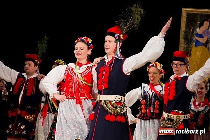 Zdjęcie w galerii na portalu naszraciborz.pl: Źródło zebrało 7,5 tys. zł dla chorej Mai wiadomości z regionu