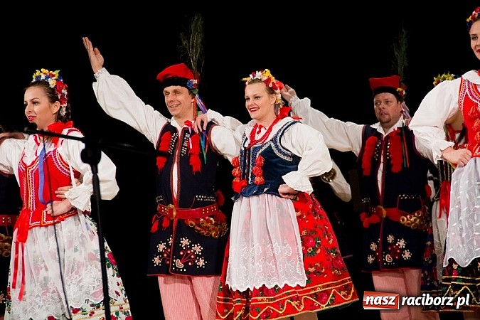 Zdjęcie w galerii na portalu naszraciborz.pl: Źródło zebrało 7,5 tys. zł dla chorej Mai wiadomości z regionu