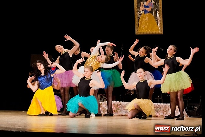 Zdjęcie w galerii na portalu naszraciborz.pl: Źródło zebrało 7,5 tys. zł dla chorej Mai wiadomości z regionu