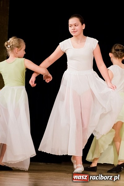 Zdjęcie w galerii na portalu naszraciborz.pl: Źródło zebrało 7,5 tys. zł dla chorej Mai wiadomości z regionu