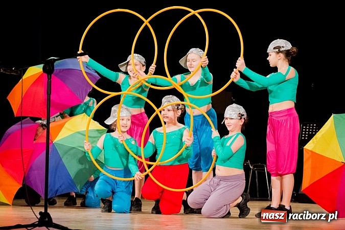 Zdjęcie w galerii na portalu naszraciborz.pl: Źródło zebrało 7,5 tys. zł dla chorej Mai wiadomości z regionu