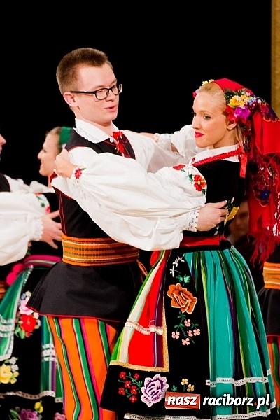 Zdjęcie w galerii na portalu naszraciborz.pl: Źródło zebrało 7,5 tys. zł dla chorej Mai wiadomości z regionu