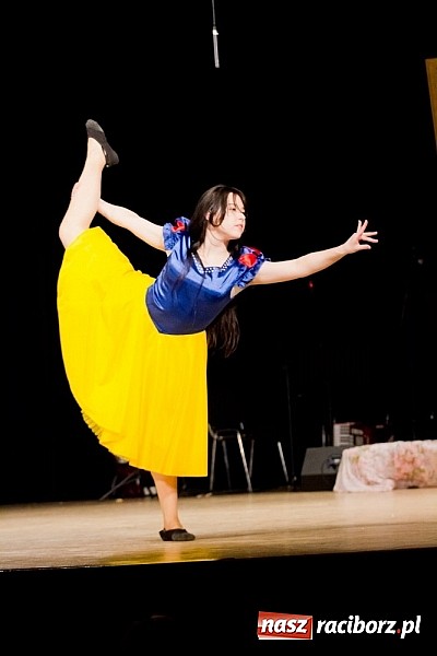 Zdjęcie w galerii na portalu naszraciborz.pl: Źródło zebrało 7,5 tys. zł dla chorej Mai wiadomości z regionu