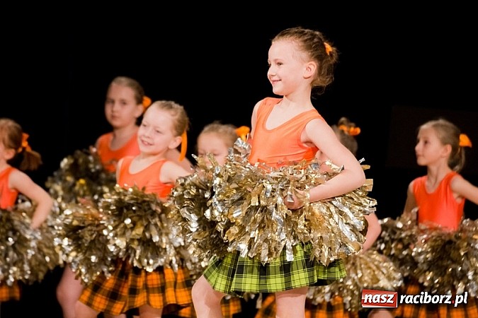 Zdjęcie w galerii na portalu naszraciborz.pl: Źródło zebrało 7,5 tys. zł dla chorej Mai wiadomości z regionu
