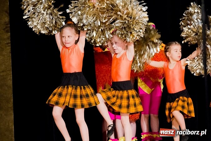 Zdjęcie w galerii na portalu naszraciborz.pl: Źródło zebrało 7,5 tys. zł dla chorej Mai wiadomości z regionu