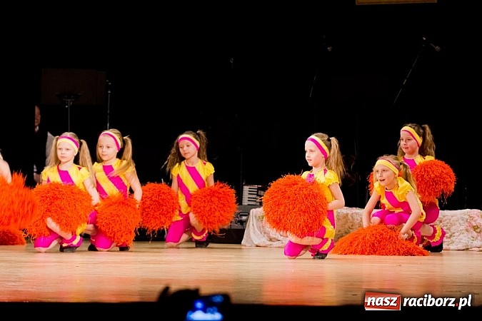 Zdjęcie w galerii na portalu naszraciborz.pl: Źródło zebrało 7,5 tys. zł dla chorej Mai wiadomości z regionu