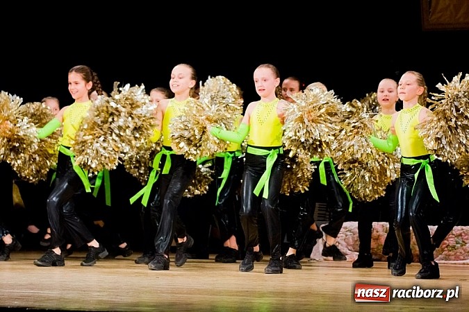 Zdjęcie w galerii na portalu naszraciborz.pl: Źródło zebrało 7,5 tys. zł dla chorej Mai wiadomości z regionu