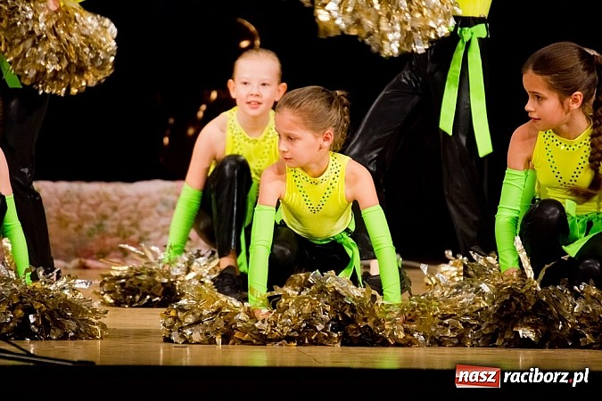 Zdjęcie w galerii na portalu naszraciborz.pl: Źródło zebrało 7,5 tys. zł dla chorej Mai wiadomości z regionu