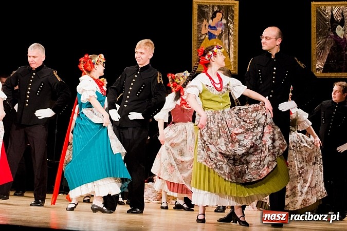 Zdjęcie w galerii na portalu naszraciborz.pl: Źródło zebrało 7,5 tys. zł dla chorej Mai wiadomości z regionu