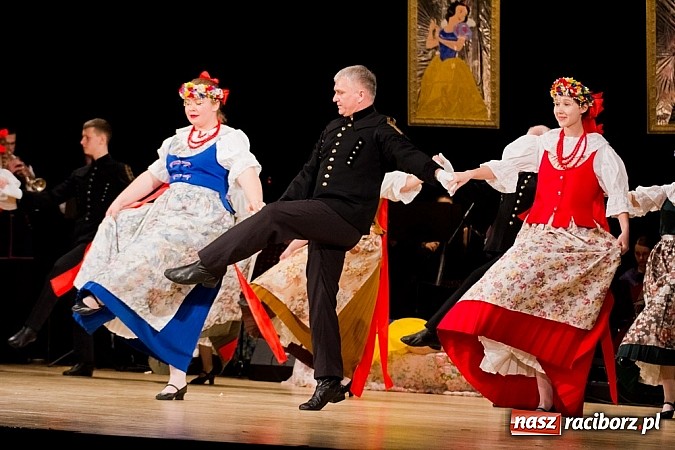 Zdjęcie w galerii na portalu naszraciborz.pl: Źródło zebrało 7,5 tys. zł dla chorej Mai wiadomości z regionu