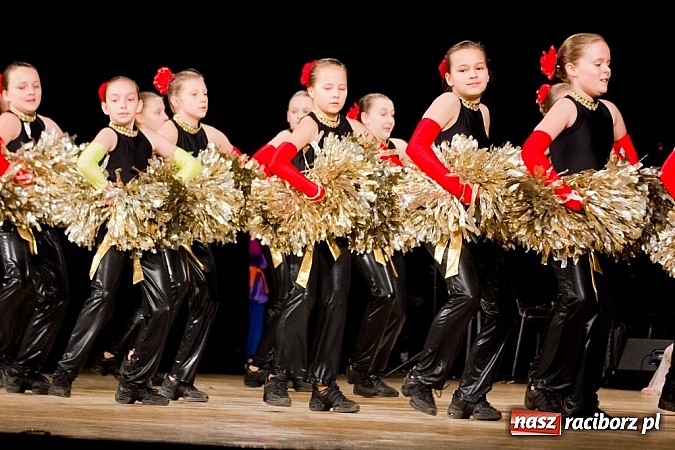 Zdjęcie w galerii na portalu naszraciborz.pl: Źródło zebrało 7,5 tys. zł dla chorej Mai wiadomości z regionu