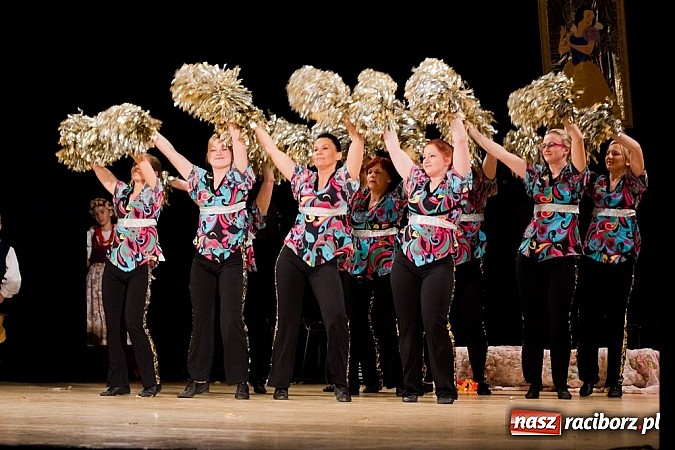 Zdjęcie w galerii na portalu naszraciborz.pl: Źródło zebrało 7,5 tys. zł dla chorej Mai wiadomości z regionu